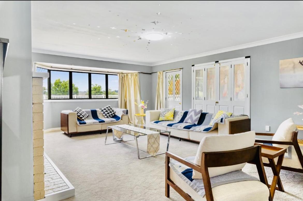 Westminster Holiday Home โรโตรัว ภายนอก รูปภาพ