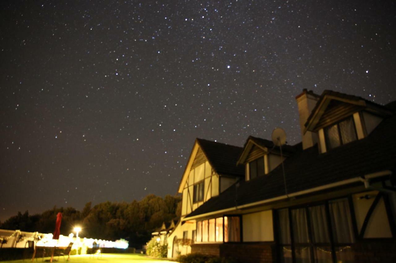 Westminster Holiday Home โรโตรัว ภายนอก รูปภาพ