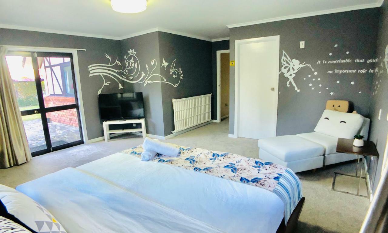 Westminster Holiday Home โรโตรัว ภายนอก รูปภาพ
